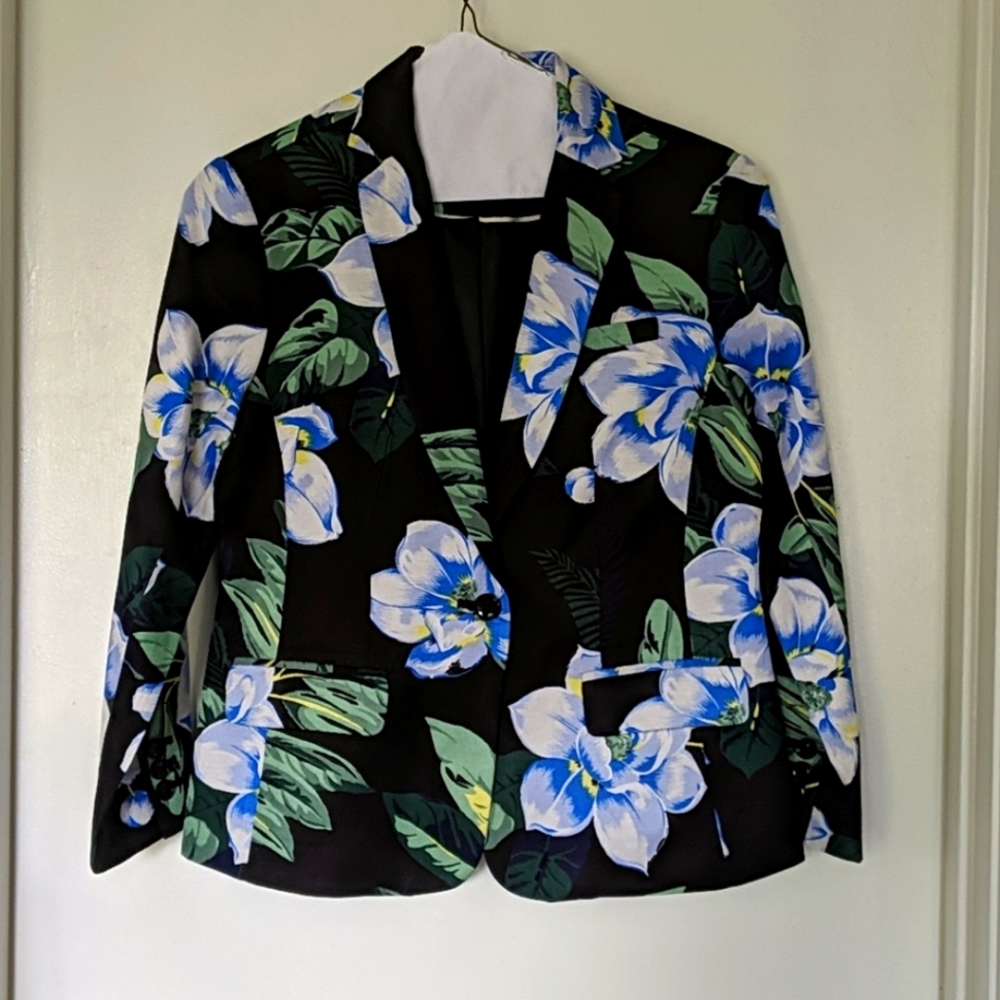 Fun and Floral Blazer Petite 2